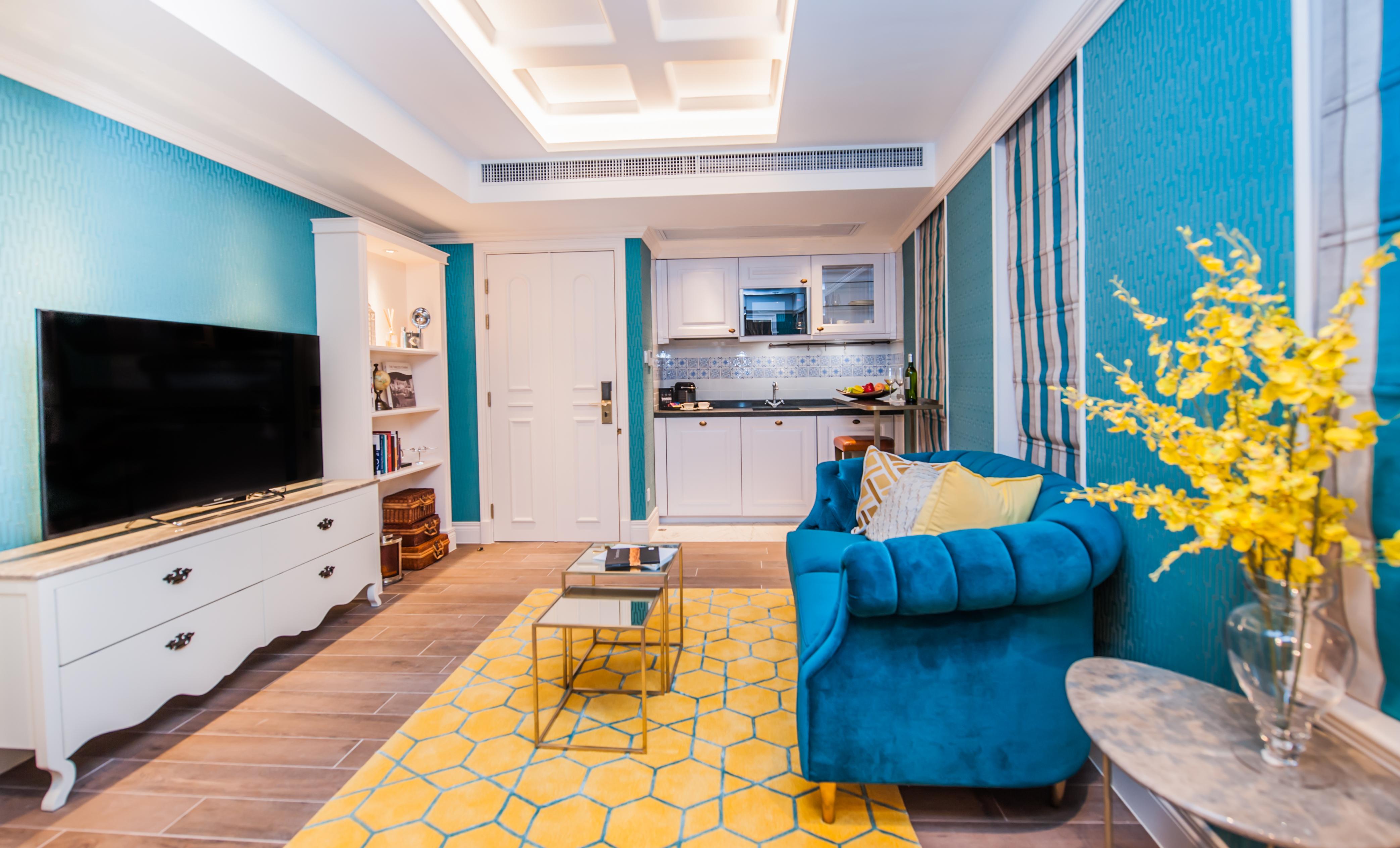 Madera Hollywood Hotel 5*