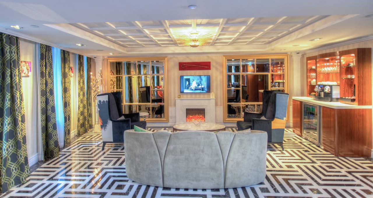 Madera Hollywood Hong Kong